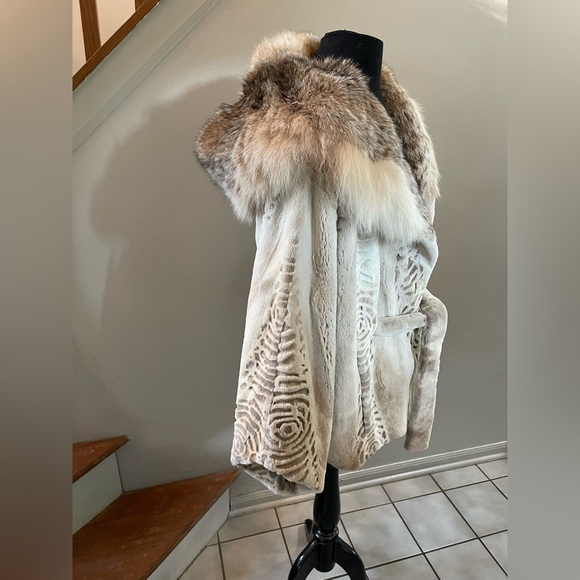 Luxurious Iceberg Laser Cut Perl Sheared Mink Fur Jacket/Cape Style Jacket NWT🏷️ - Picture 5 of 12